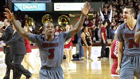 UMass basketball pulls out close victory over VCU