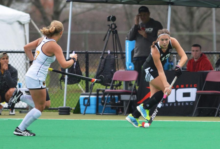 UMass field hockey gets in early hole against UConn, falls 8-3