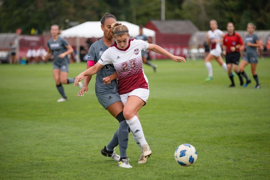 UMass women’s soccer win streak finally comes to an end at Fordham