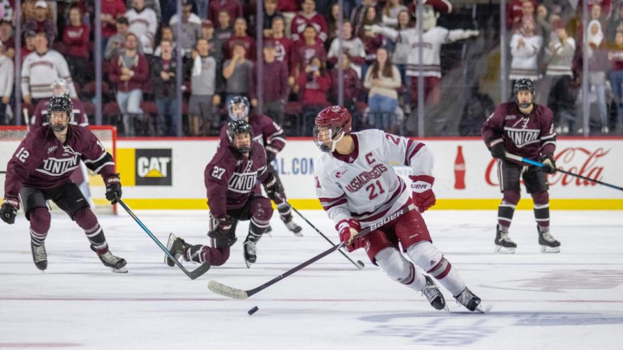 Chaffee’s hat trick powers No. 10 UMass to 4-0 win over UVM