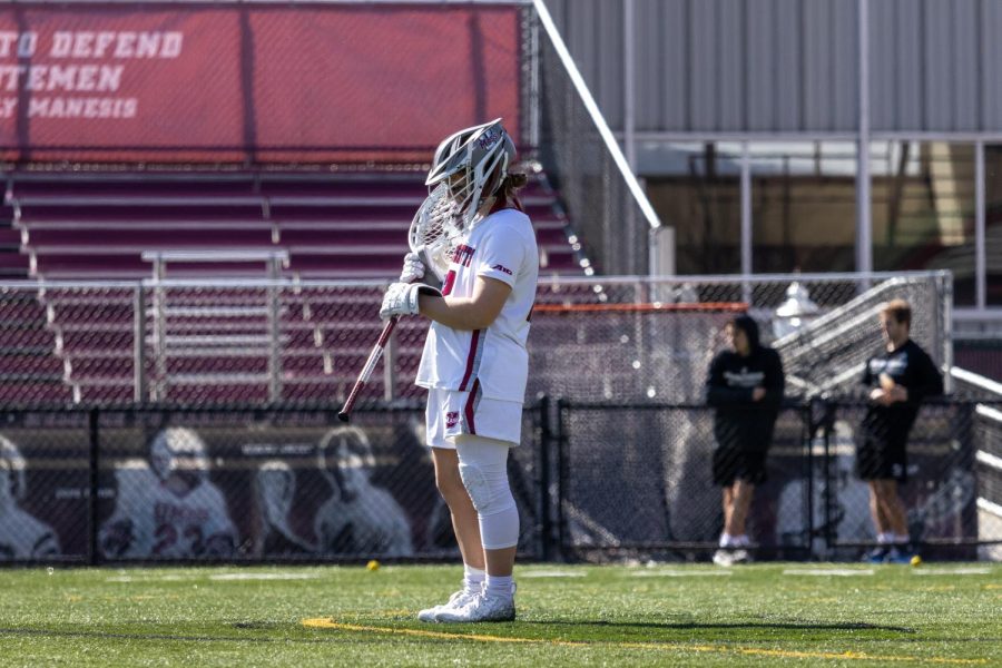 No. 16 UMass routs St. Bonaventure in 18-5 victory
