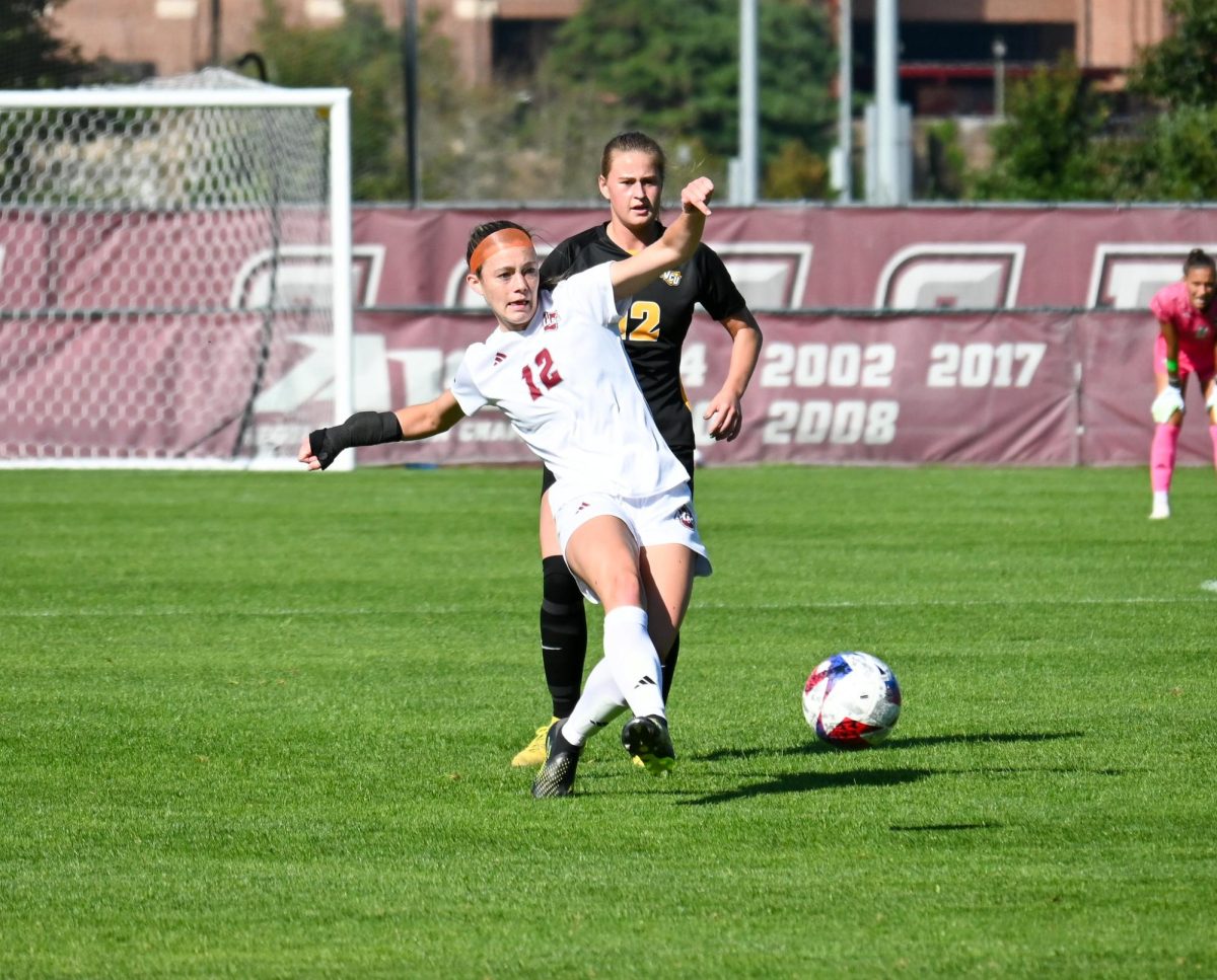 UMass grabs fifth home win with 4-1 victory over Loyola Chicago