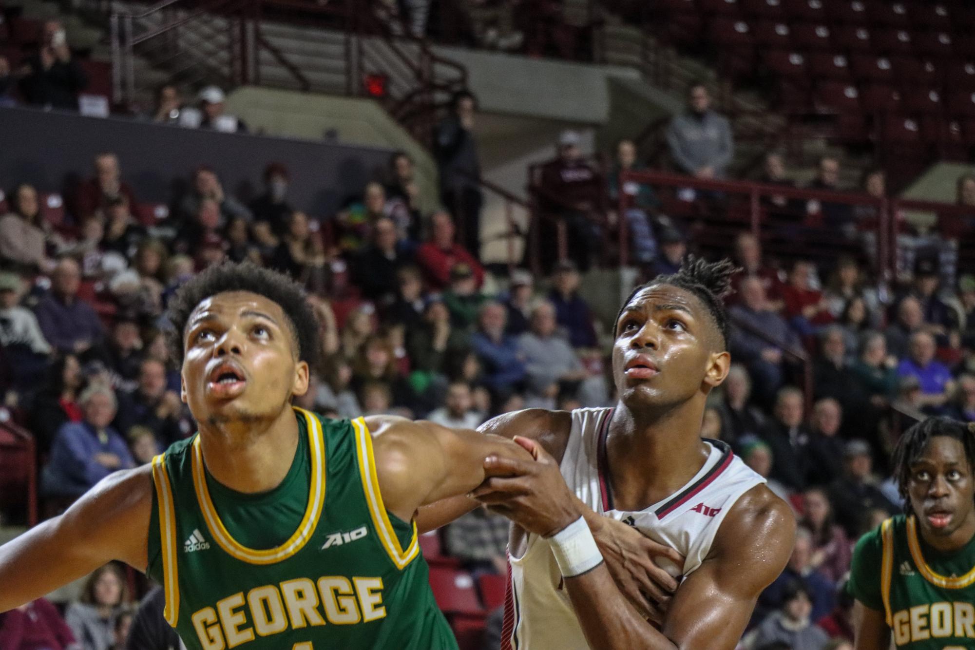 UMass men’s basketball continues to rebound at high level