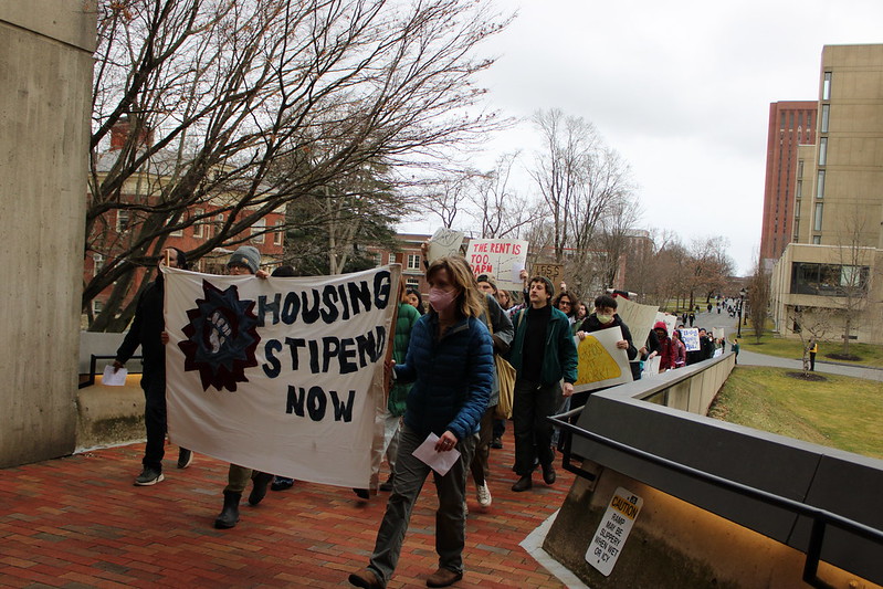 Graduate Employee Organization rallies for housing stipend