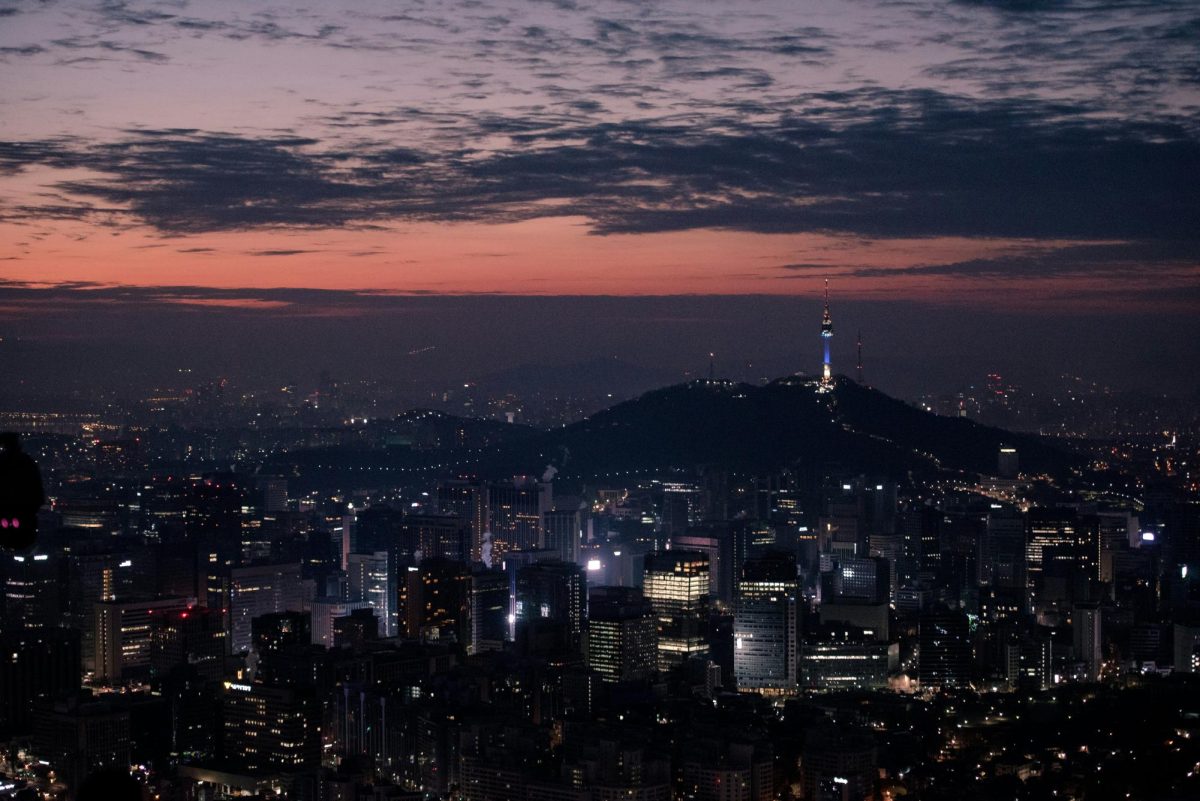Photo of Seoul, SK skyline. Yohan Cho via Unsplash.