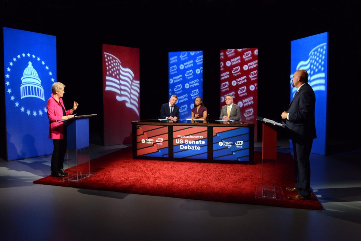 Senator Elizabeth Warren and John Deaton face off in senate debate in Springfield on 10/18 