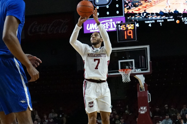 UMass drops overtime thriller against Hofstra